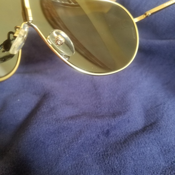 AUTHENTIC CHANEL SUNGLASSES - Picture 7 of 8
